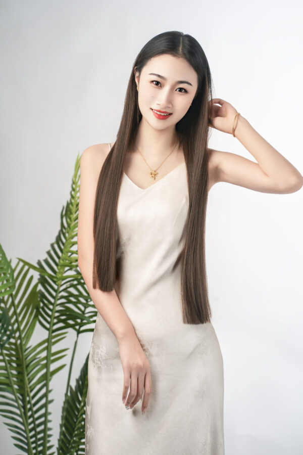 Hair Extension Straight - Blunt Cut - Image 4