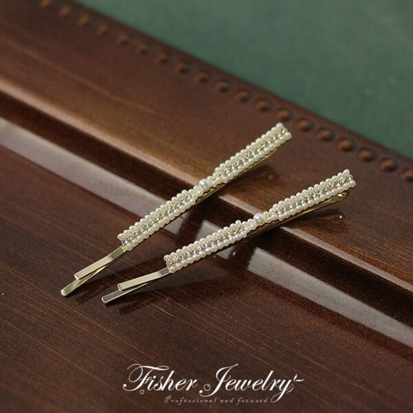 Bobby pin / Side clip 9